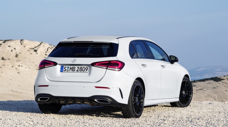 2019 Mercedes A Series Hatchback A180 1.4 (136 HP) Style DCT boot space and dimensions